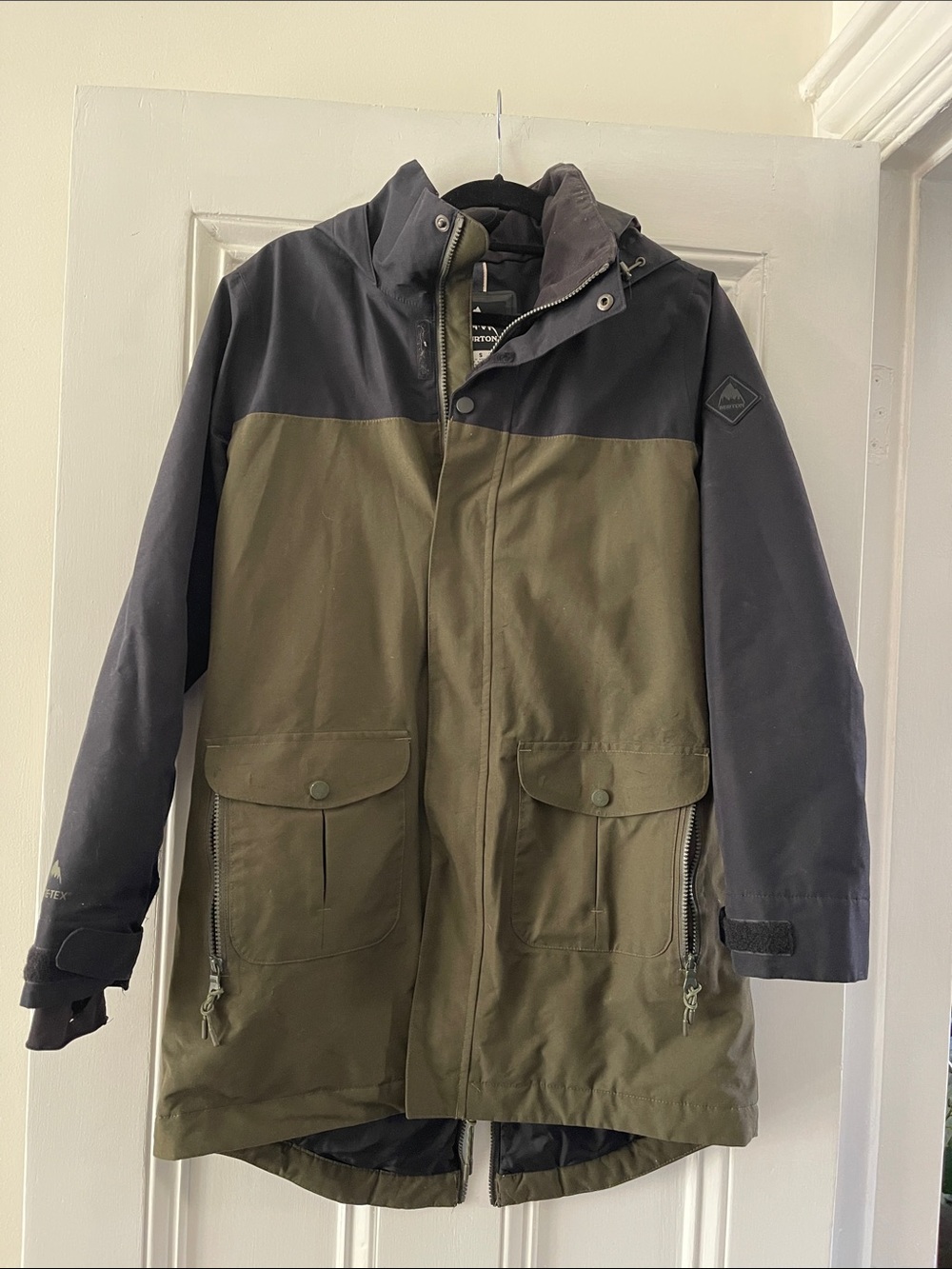 Burton ski/snowboard jacket
